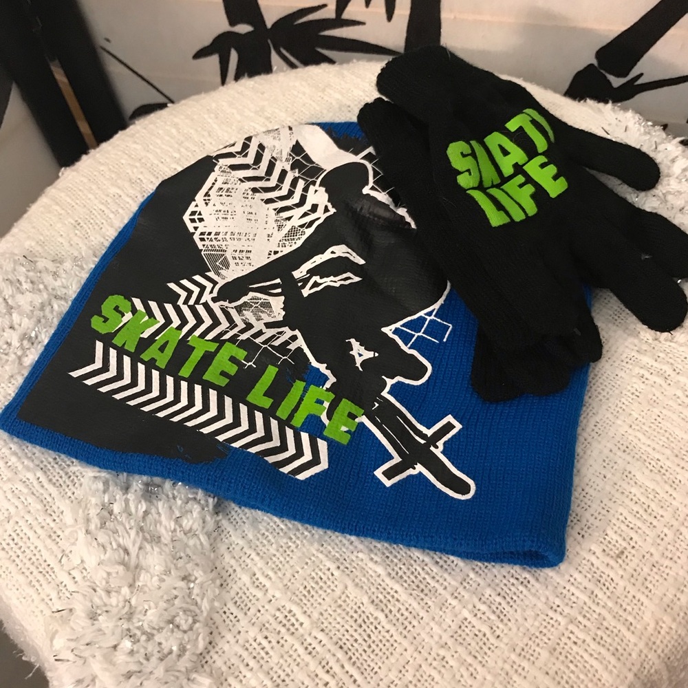 Skate life beanie with gloves set